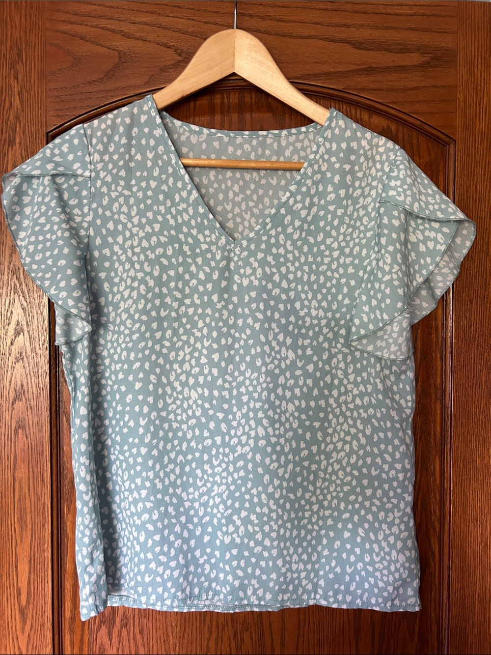 SHEIN Light Blue V-Neck Flutter Sleeve Printed Top